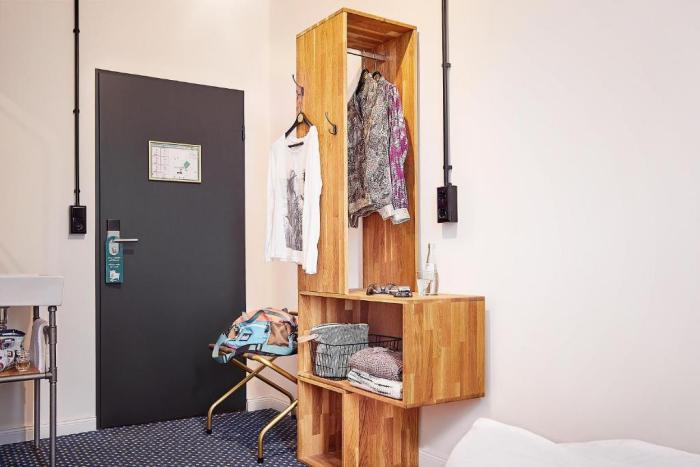 Hotel Am Chlodwigplatz Cologne Room photo